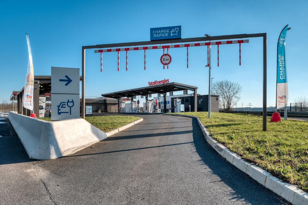 Images TotalEnergies Access - RELAIS PLAINE FAVREUSE EST