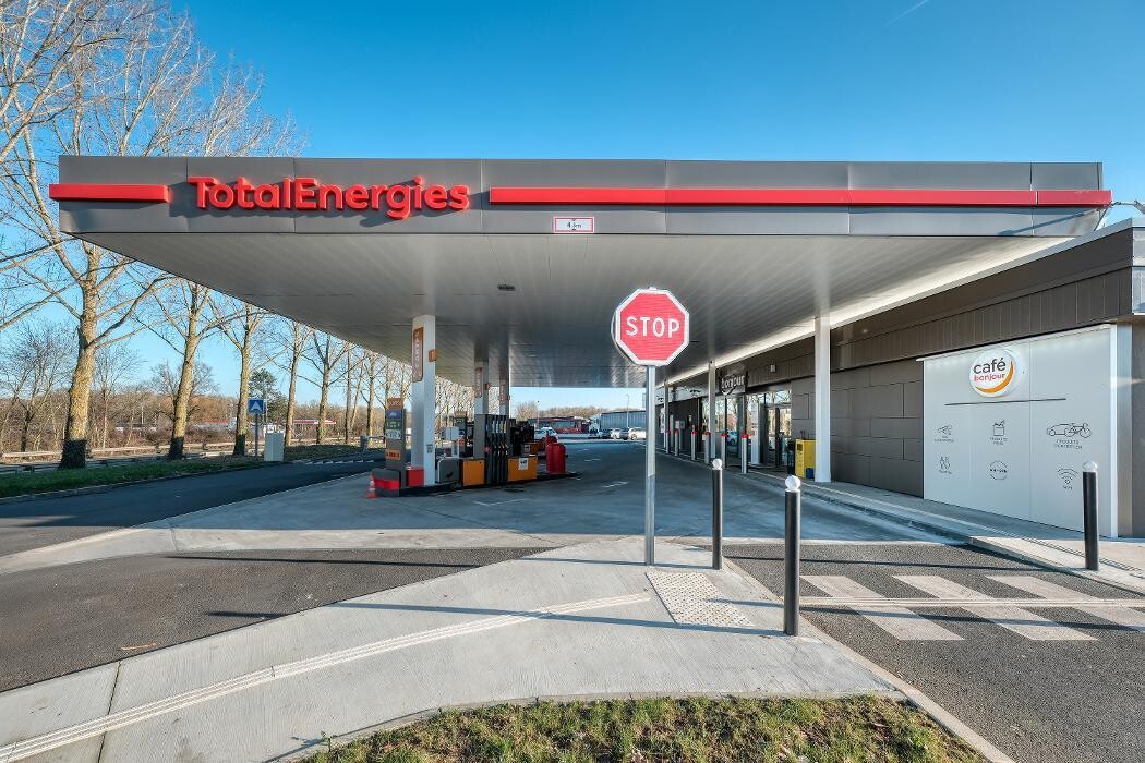 Images TotalEnergies Access - RELAIS PLAINE FAVREUSE EST