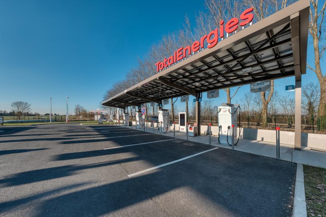 Images TotalEnergies Access - RELAIS PLAINE FAVREUSE EST