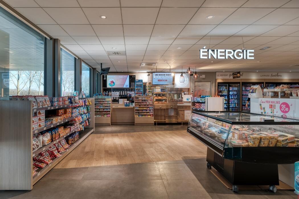 Images TotalEnergies Access - RELAIS PLAINE FAVREUSE EST