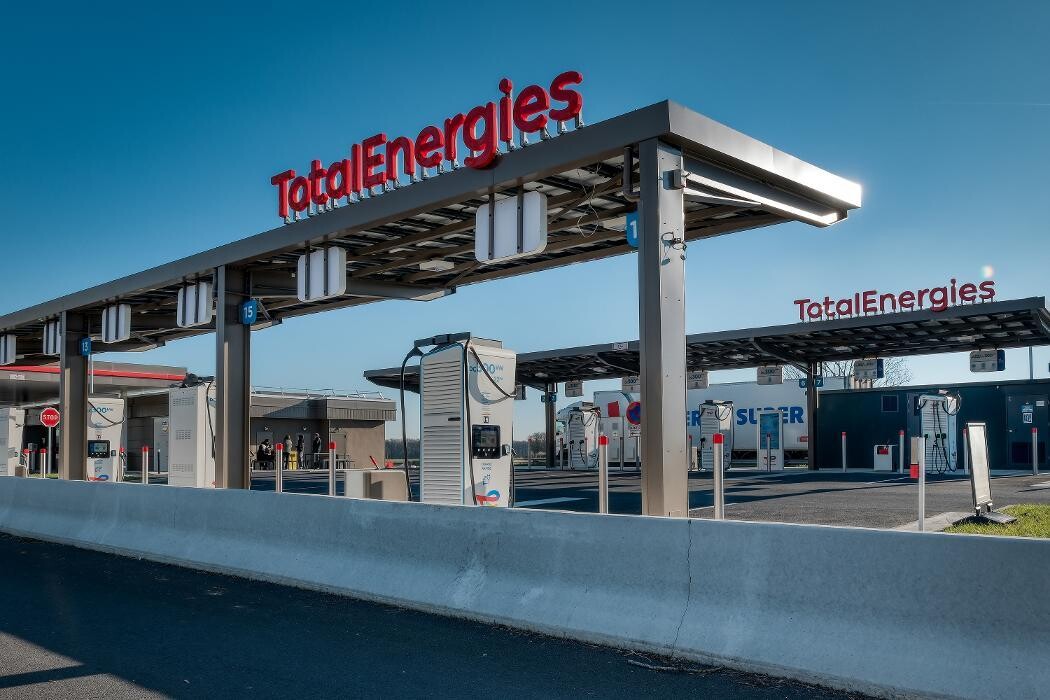 Images TotalEnergies Access - RELAIS PLAINE FAVREUSE EST