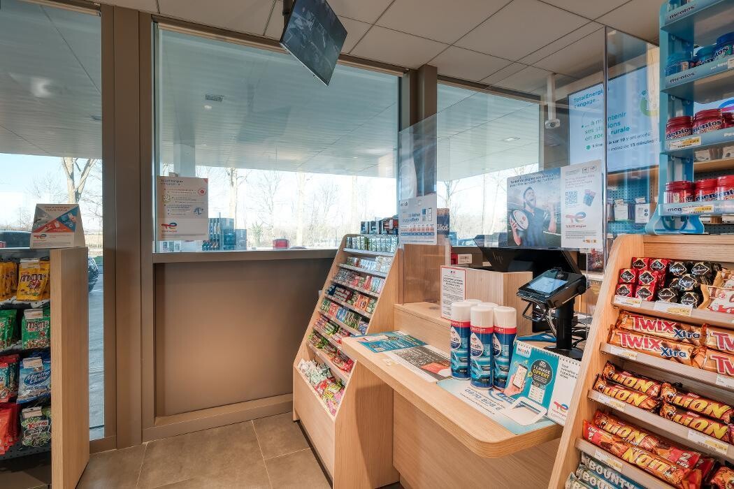 Images TotalEnergies Access - RELAIS PLAINE FAVREUSE EST