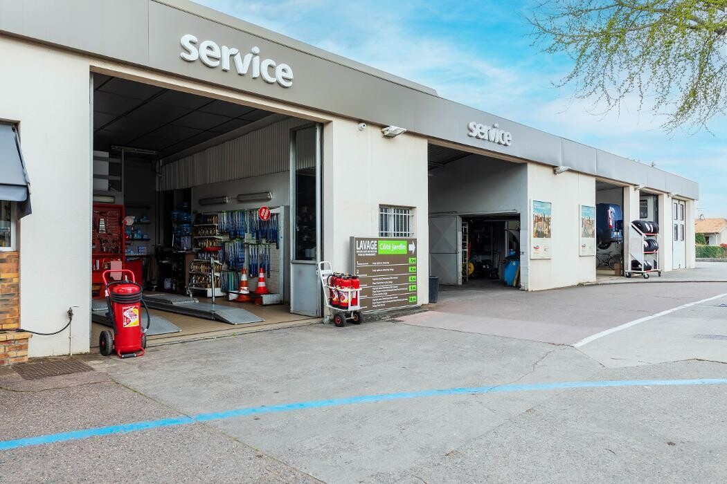 Images TotalEnergies Access - POREZ AUTO LOCA STATION