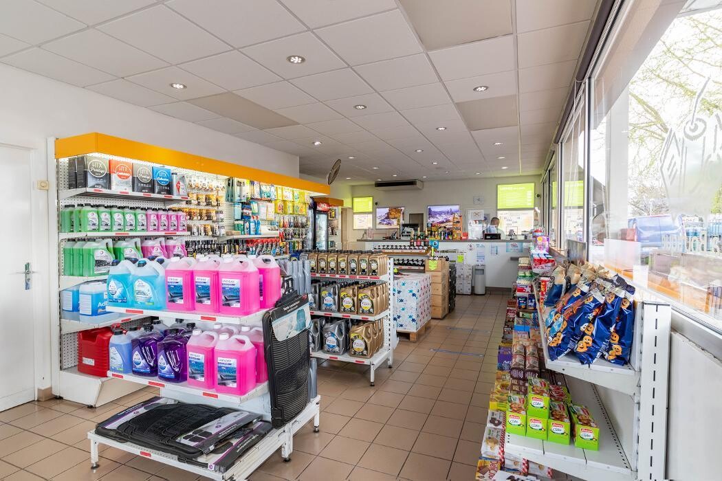 Images TotalEnergies Access - POREZ AUTO LOCA STATION