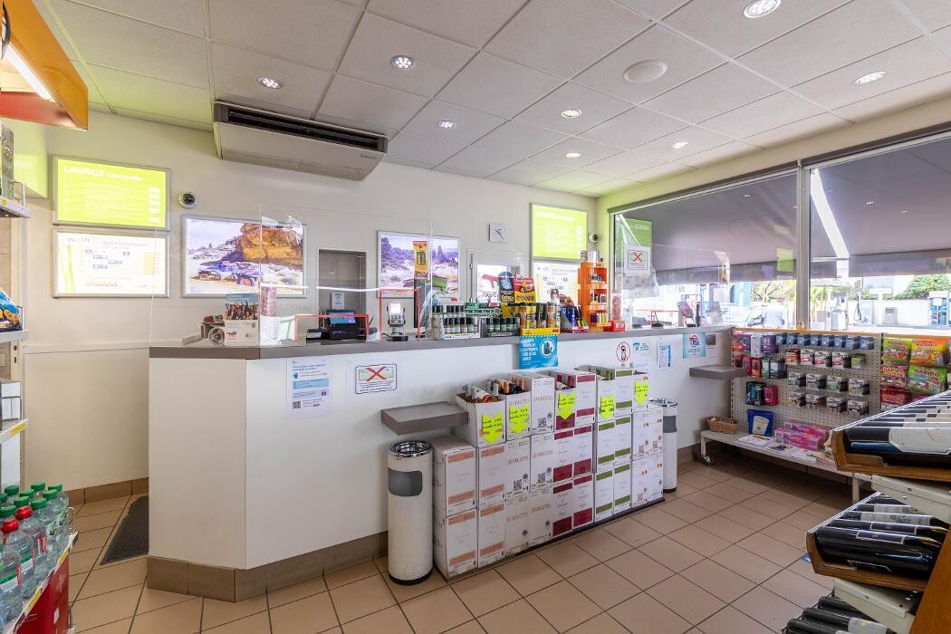 Images TotalEnergies Access - POREZ AUTO LOCA STATION
