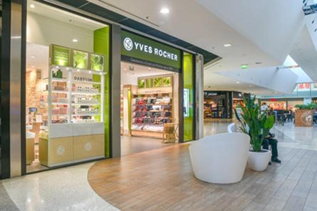 Images Yves Rocher