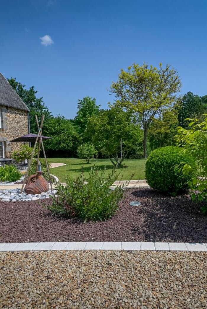 Images Daniel Moquet signe vos jardins - Ent. BC Jardins