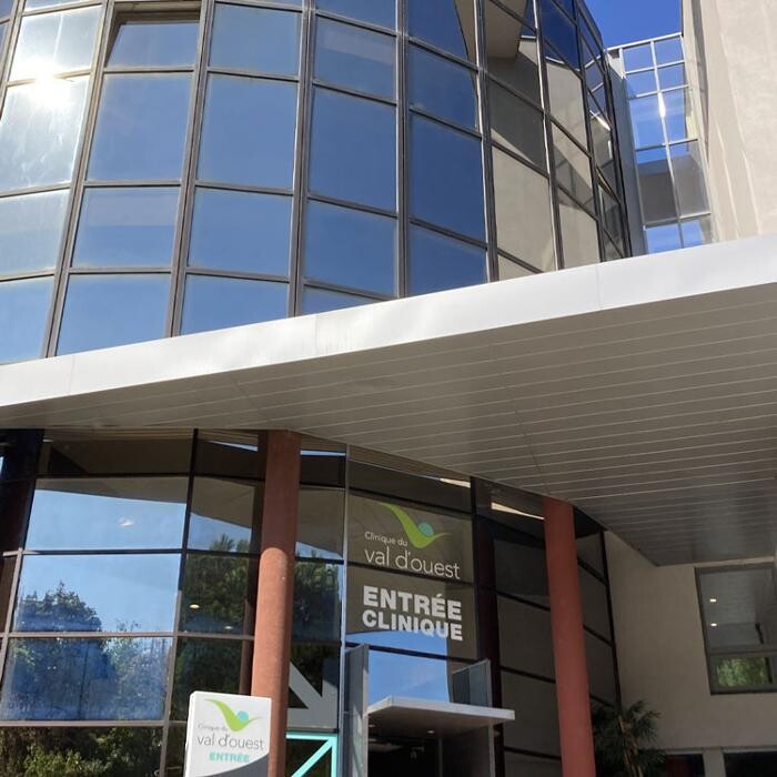 Images Dr Malika Ait Ali Slimane, Chirurgien Pédiatre Digestif Urologique. Gynécologie de l'enfant Consultations Prénatales Lyon