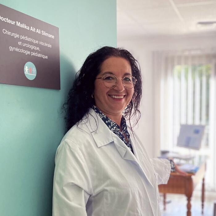 Images Dr Malika Ait Ali Slimane, Chirurgien Pédiatre Digestif Urologique. Gynécologie de l'enfant Consultations Prénatales Lyon
