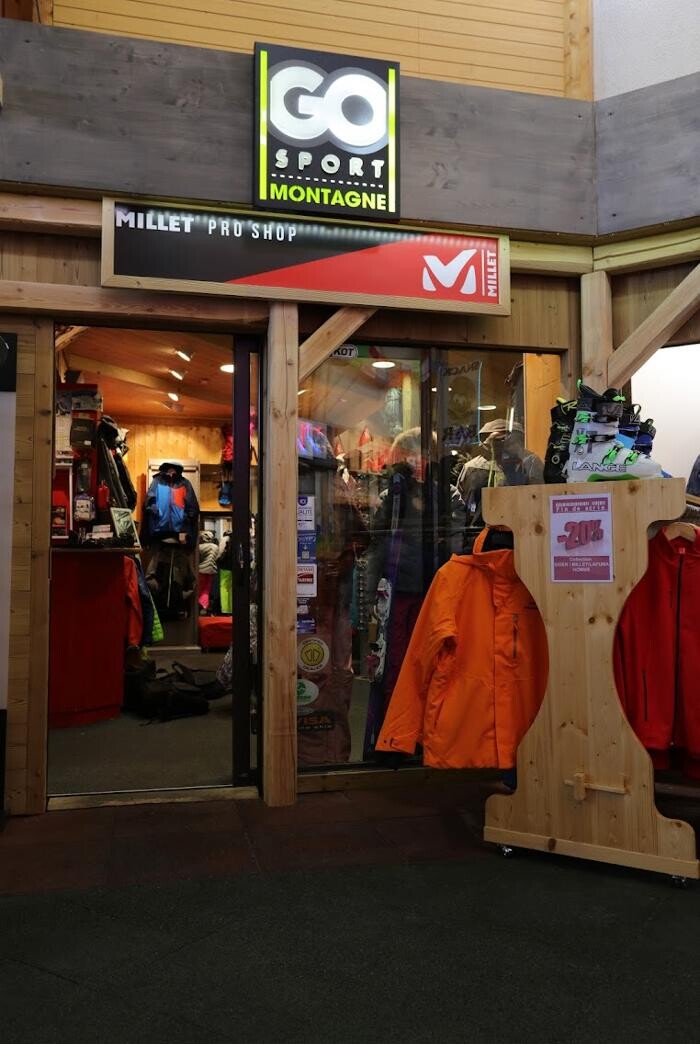 Images Concept - Location ski snowboard