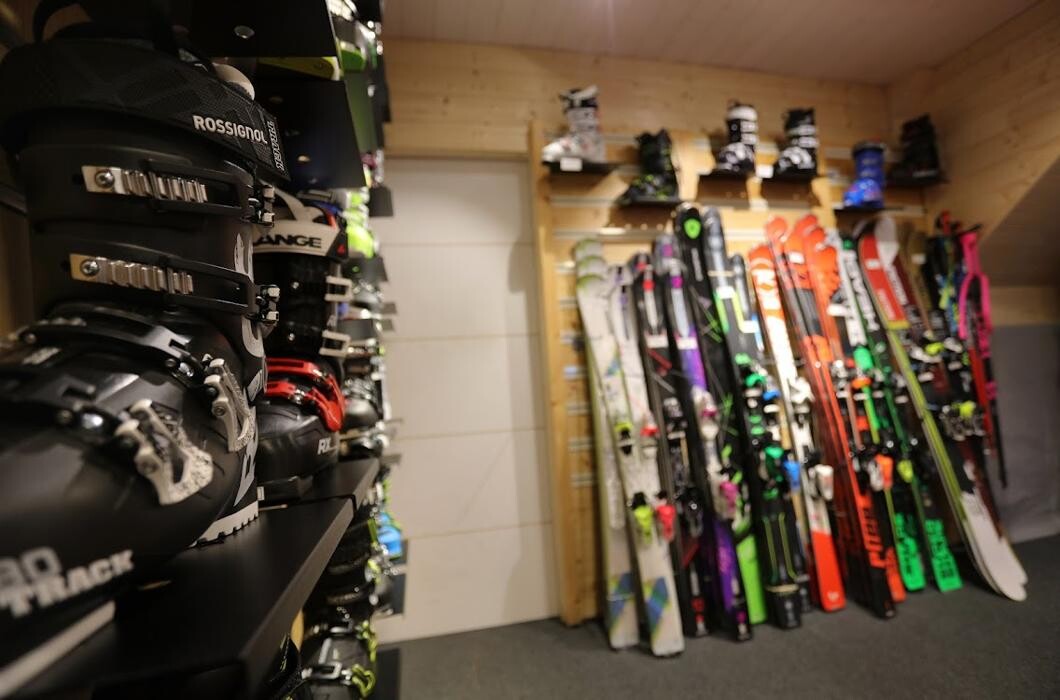 Images Concept - Location ski snowboard