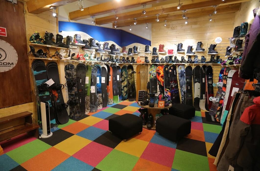 Images Concept - Location ski snowboard