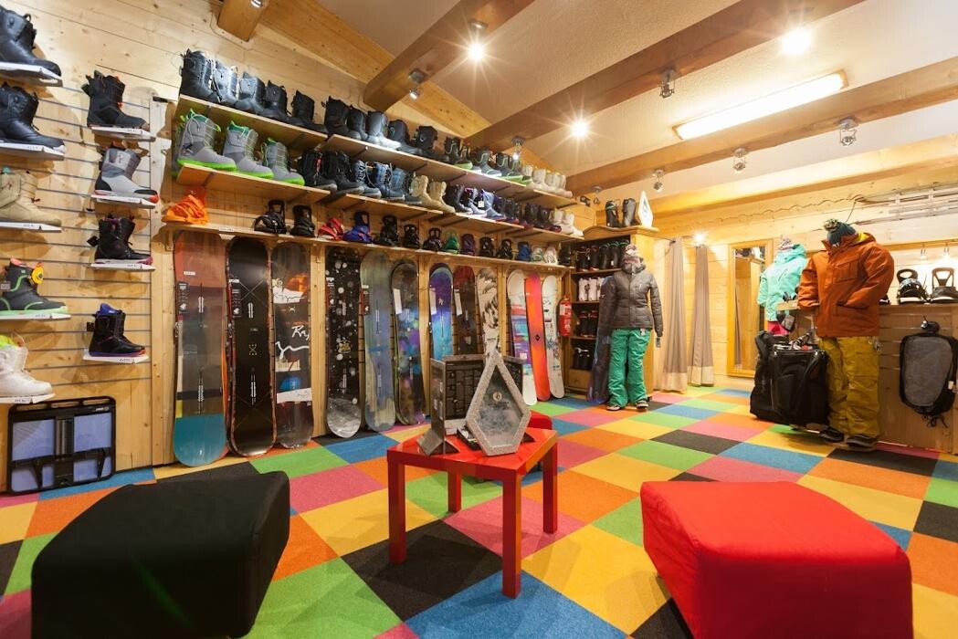 Images Concept - Location ski snowboard