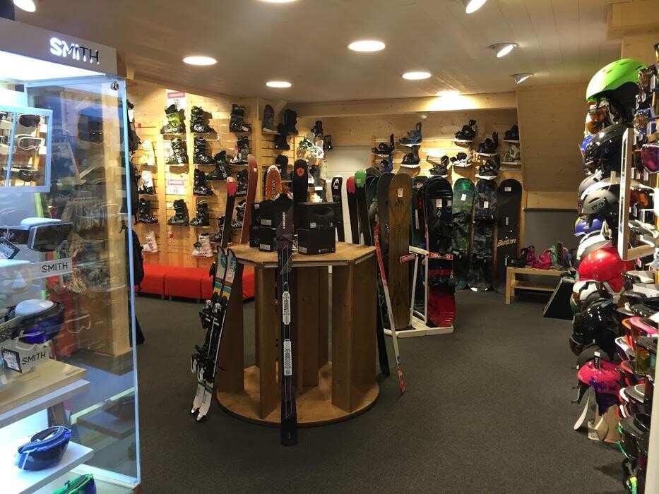 Images Concept - Location ski snowboard