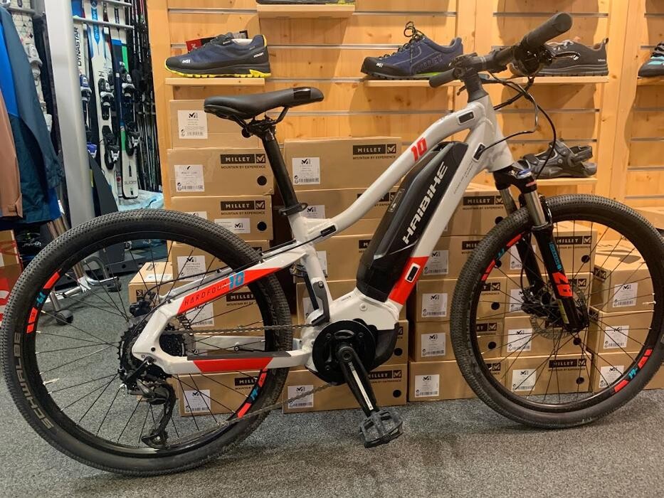 Images Concept - Location ski snowboard