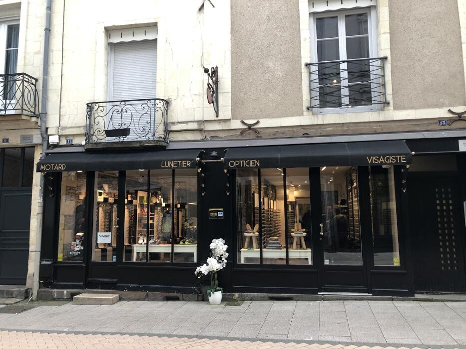 Images Motard Opticien - Opticien Angers