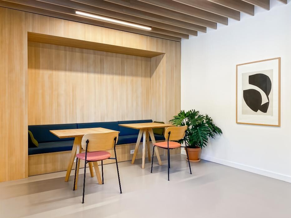 Images Spaces