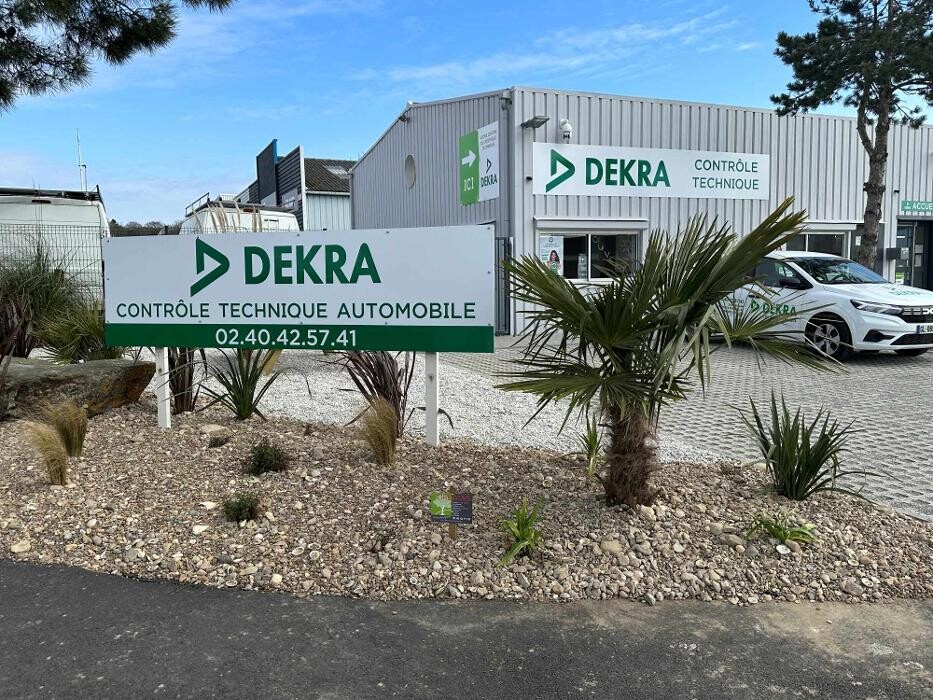 Images Contrôle technique DEKRA La Baule