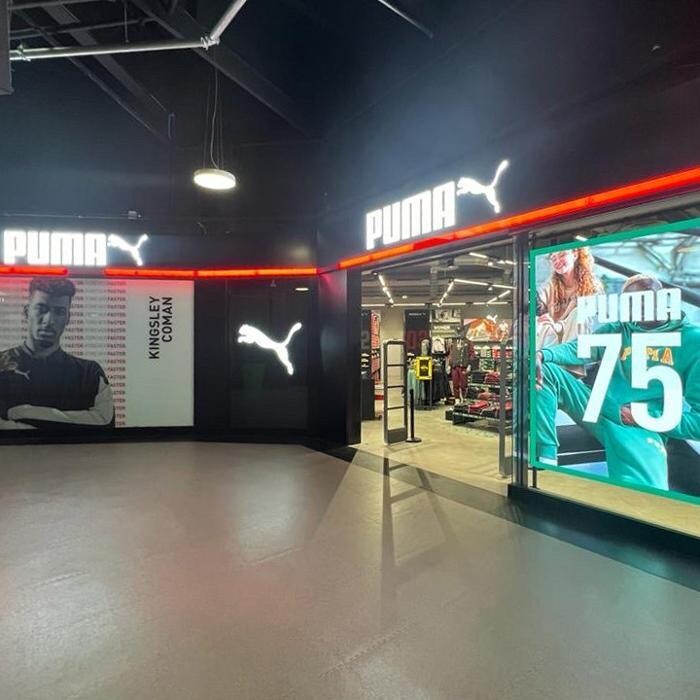 Images PUMA Outlet Usines