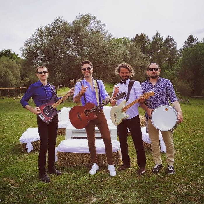Images KARMA EVENT - Le Strolling BanD/DJ d'exception