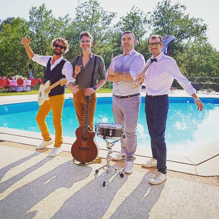 Images KARMA EVENT - Le Strolling BanD/DJ d'exception