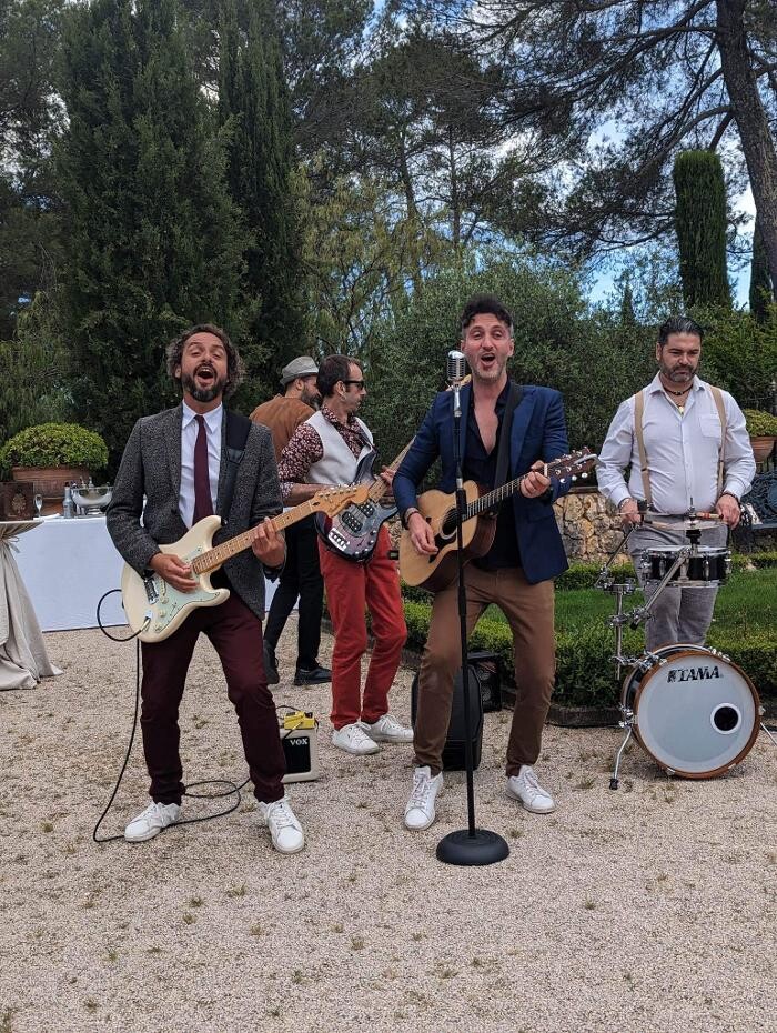 Images KARMA EVENT - Le Strolling BanD/DJ d'exception