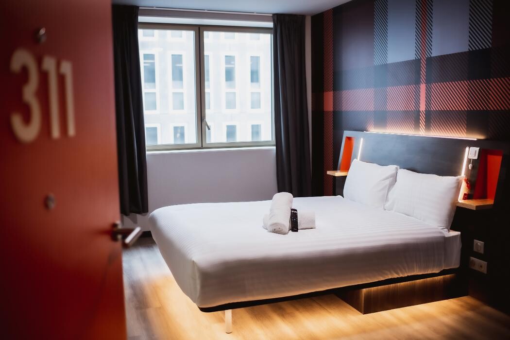 Images easyHotel Paris Nord Aubervilliers