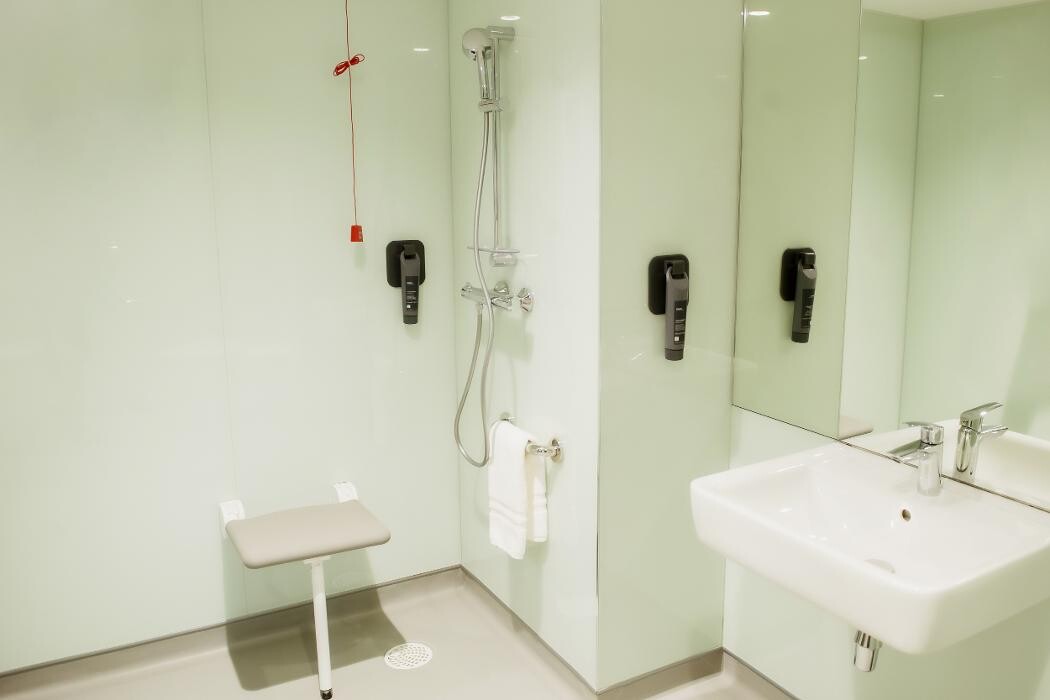 Images easyHotel Paris Nord Aubervilliers