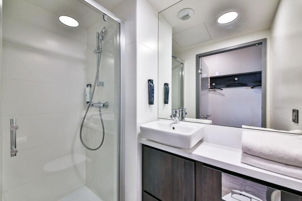 Images easyHotel Paris Nord Aubervilliers