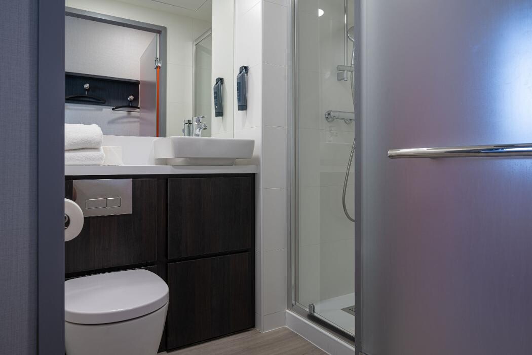 Images easyHotel Paris Nord Aubervilliers