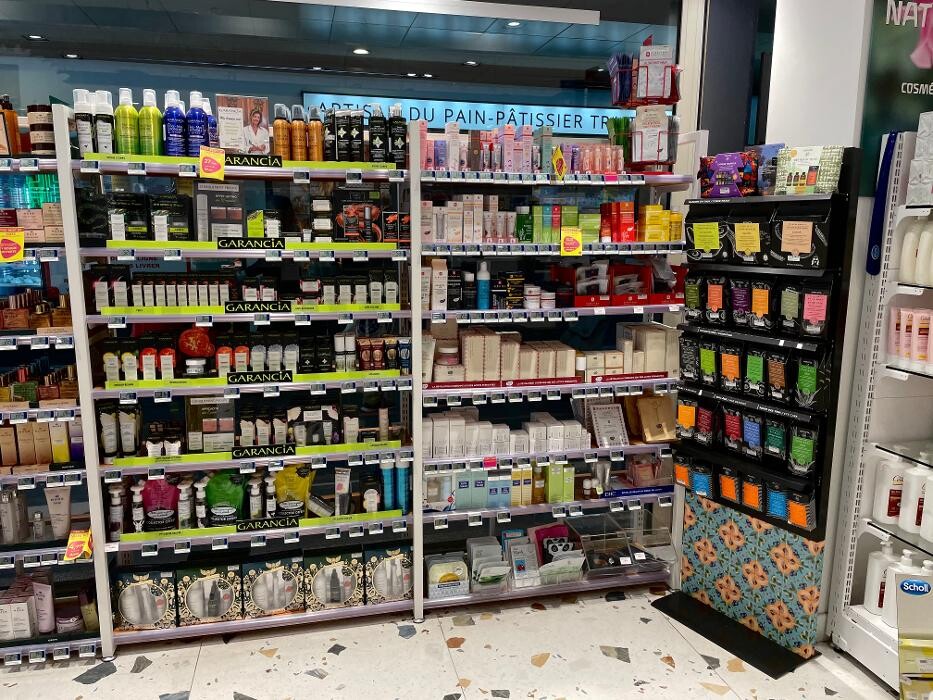 Images Grande Pharmacie de la Croix de Chavaux