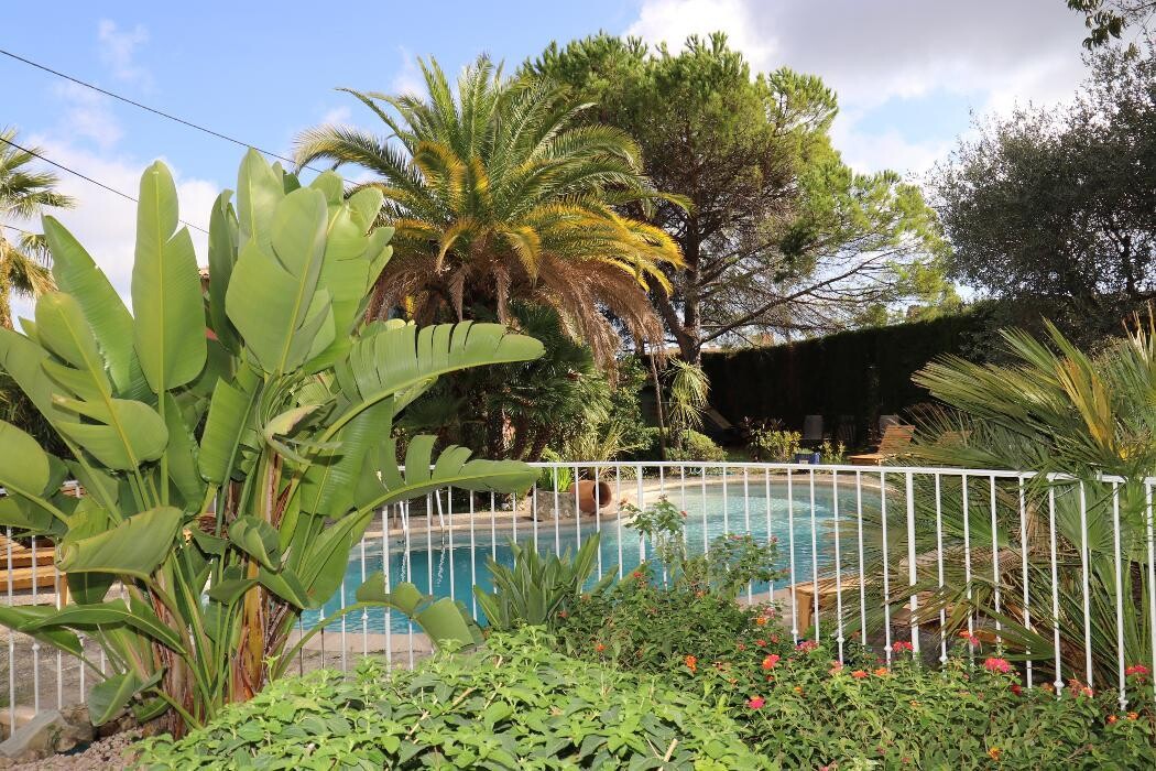 Images HOTEL VILLA ROSERAIE