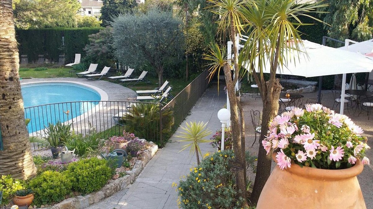 Images HOTEL VILLA ROSERAIE
