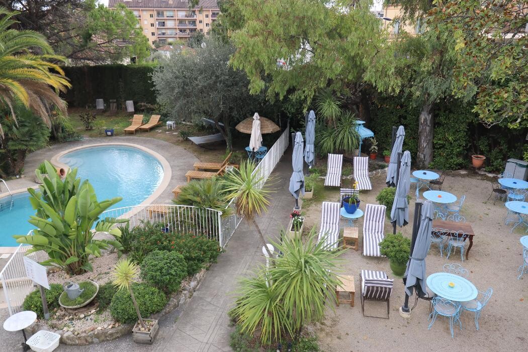 Images HOTEL VILLA ROSERAIE