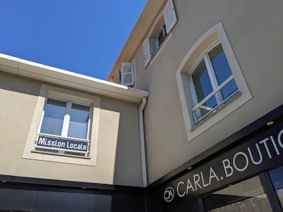 Images Carla Boutique Cogolin