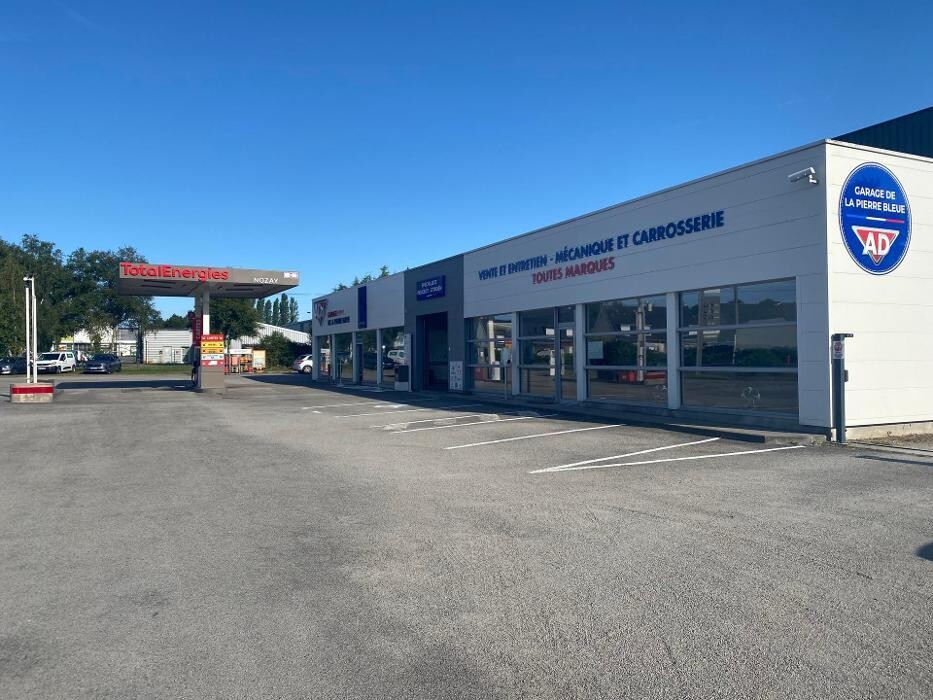 Images AD Garage Expert de la Pierre Bleue