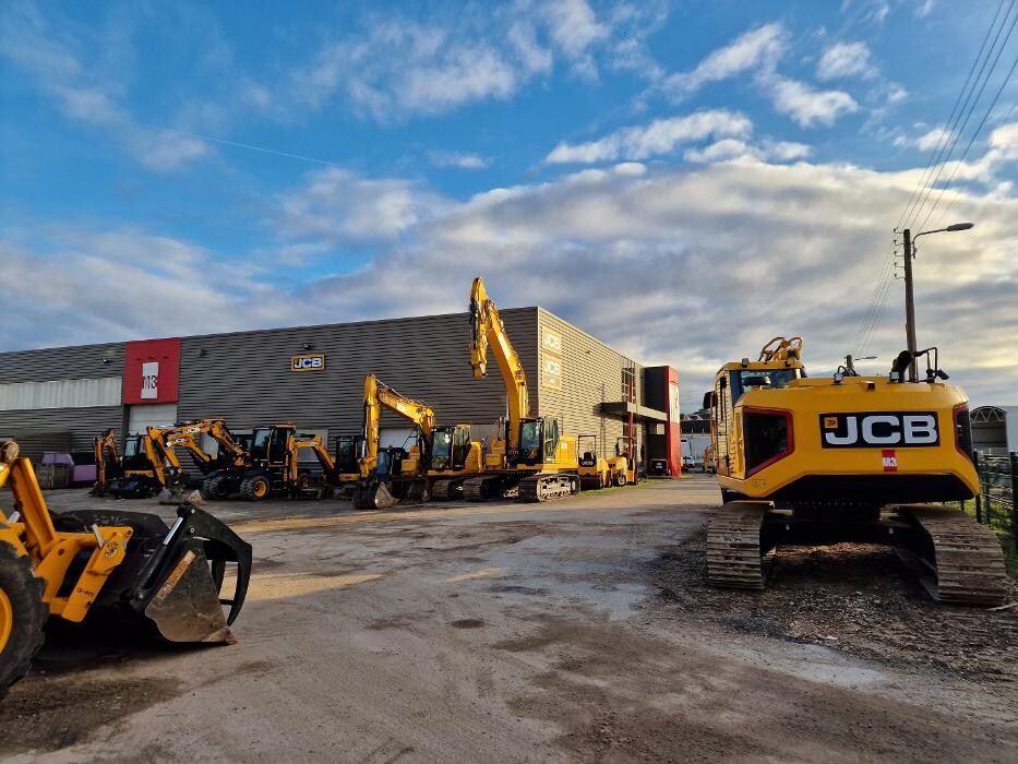 Images M3 JCB - HYUNDAI MH