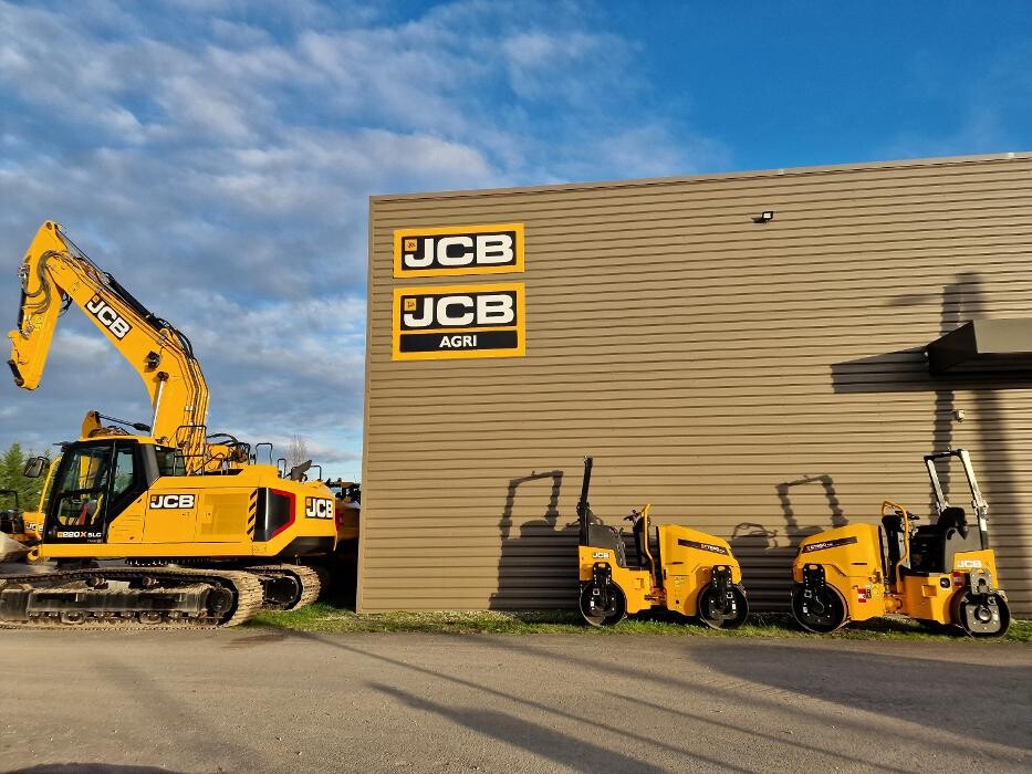 Images M3 JCB - HYUNDAI MH