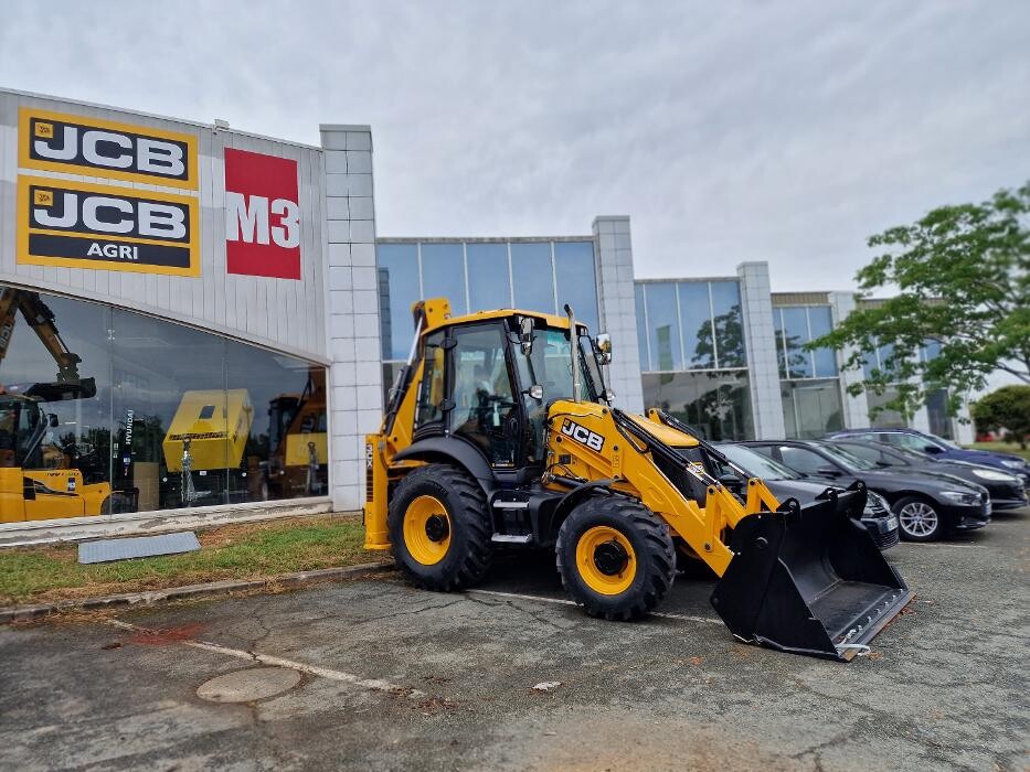 Images M3 JCB - HYUNDAI MH