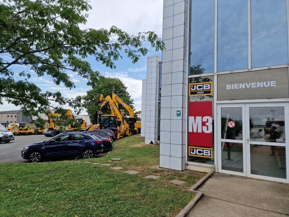 Images M3 JCB - HYUNDAI MH