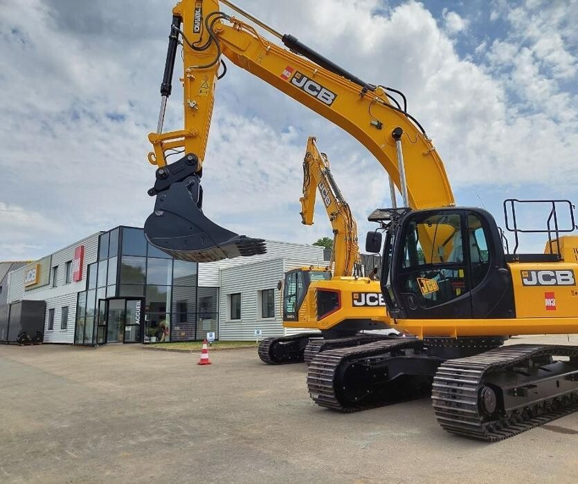 Images M3 JCB - HYUNDAI MH