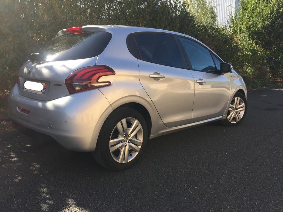 Images Avis Location Voiture - Salles La Source