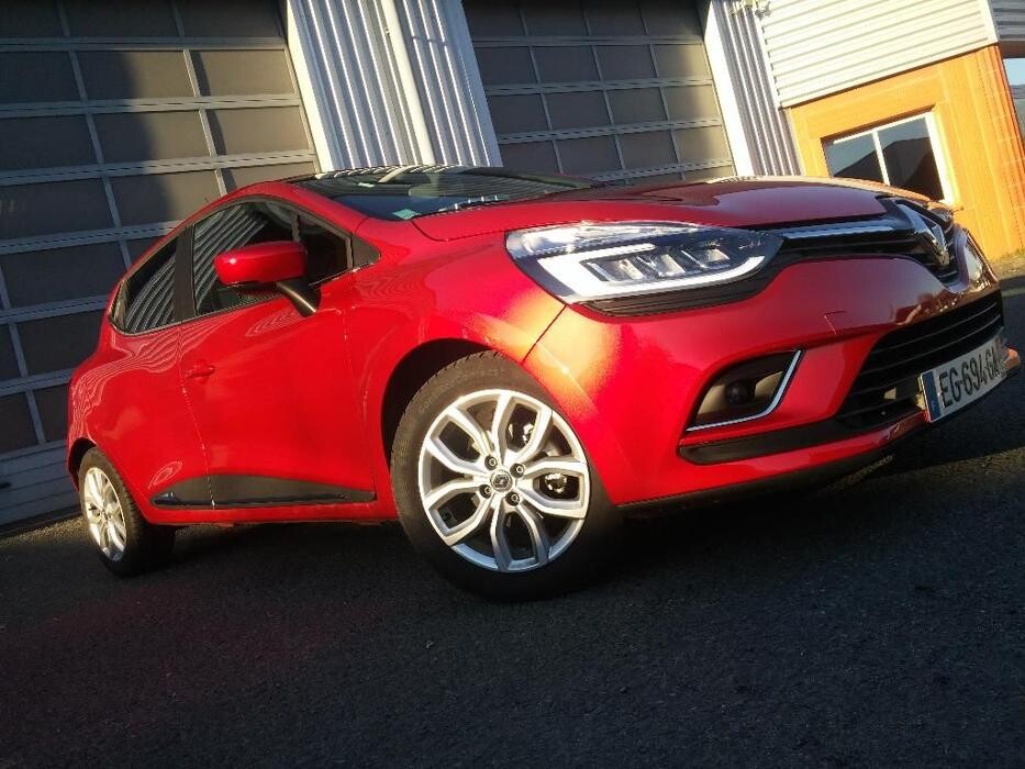 Images Avis Location Voiture - Salles La Source