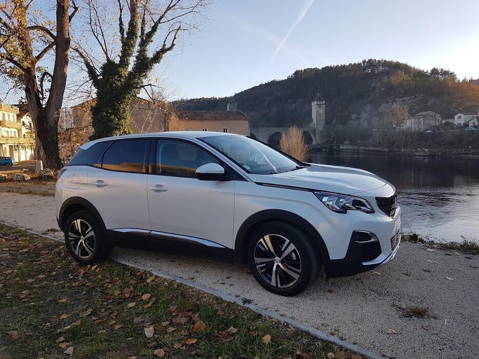Images Avis Location Voiture - Salles La Source