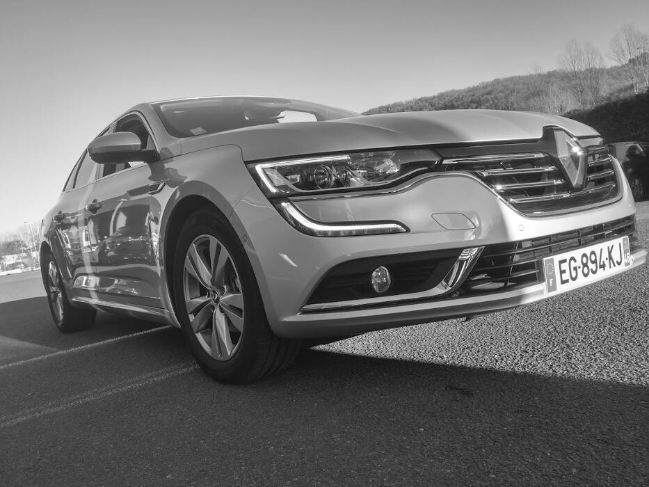 Images Avis Location Voiture - Salles La Source