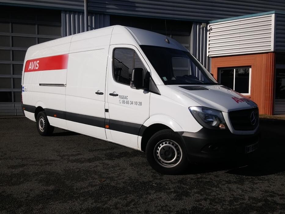 Images Avis Location Voiture - Salles La Source