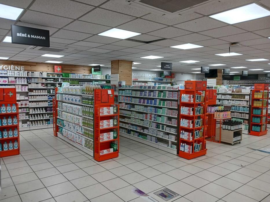 Images Pharmacie Lafayette Opéra Massy