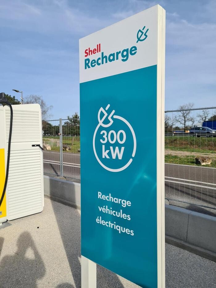 Images Shell Recharge Charging Station