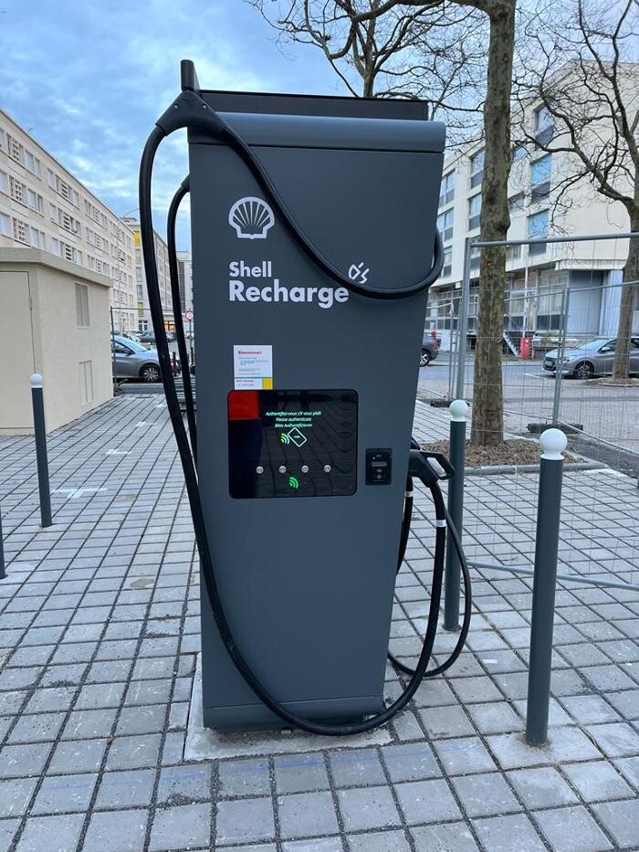 Images Shell Recharge Charging Station