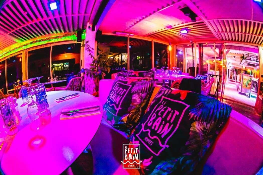 Images Le Petit Bain - Restaurant festif Hyères